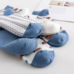 Crew Socks Women Stocking / Muslimah Stoking – Blue Bear Head Boxes - Image 3
