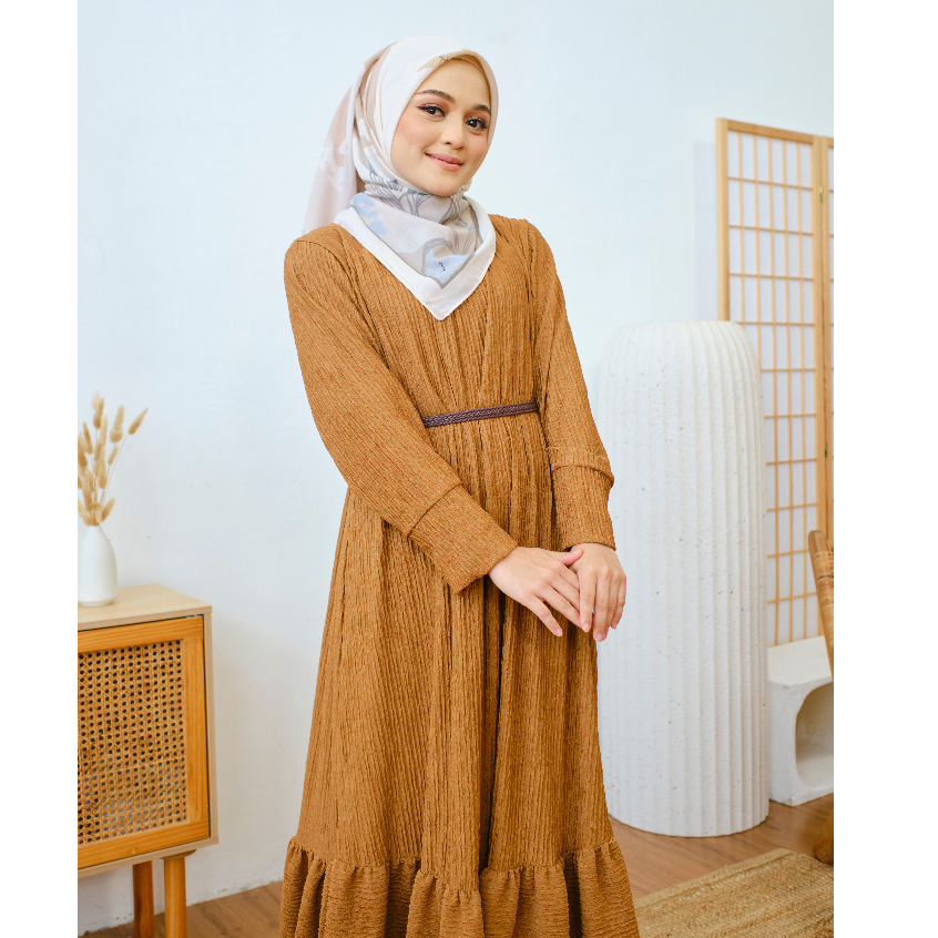 ZUCCA Miley Korea Casual Long Maxi Dress (E003 22200) - Brown - Image 1