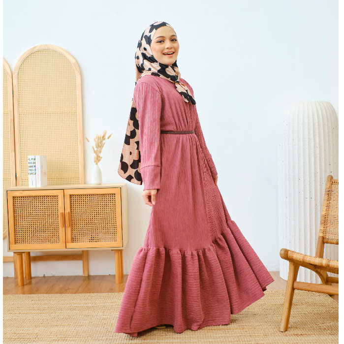 ZUCCA Miley Korea Casual Long Maxi Dress (E003 22200) - Dark Pink - Image 1
