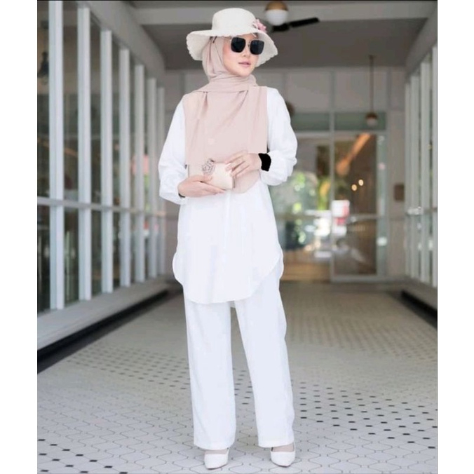 Suit Muslimah Nursing Friendly & Pocket Blouse Pant - White - Image 1
