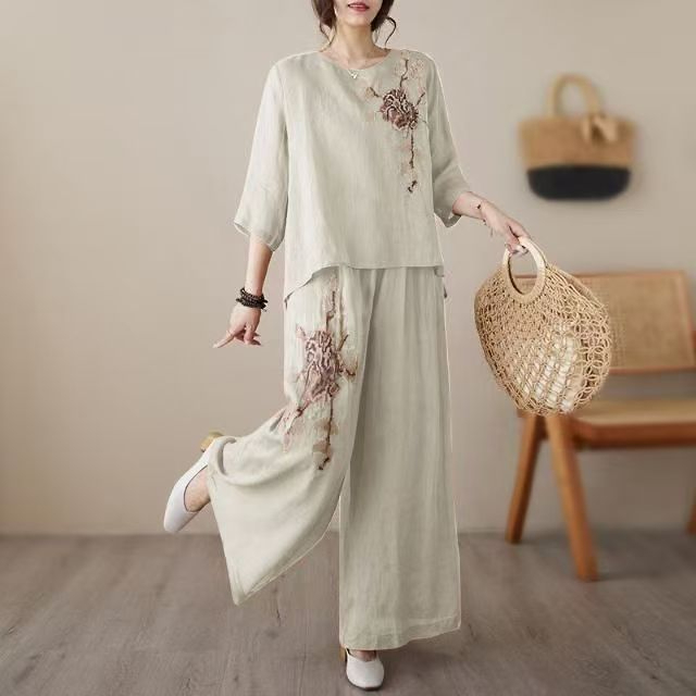 CNY Embroidery Set Women