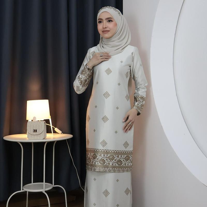 Kurung Brokat Premium, Beatrice Clothing Set Wanita - SG2521 - Image 1