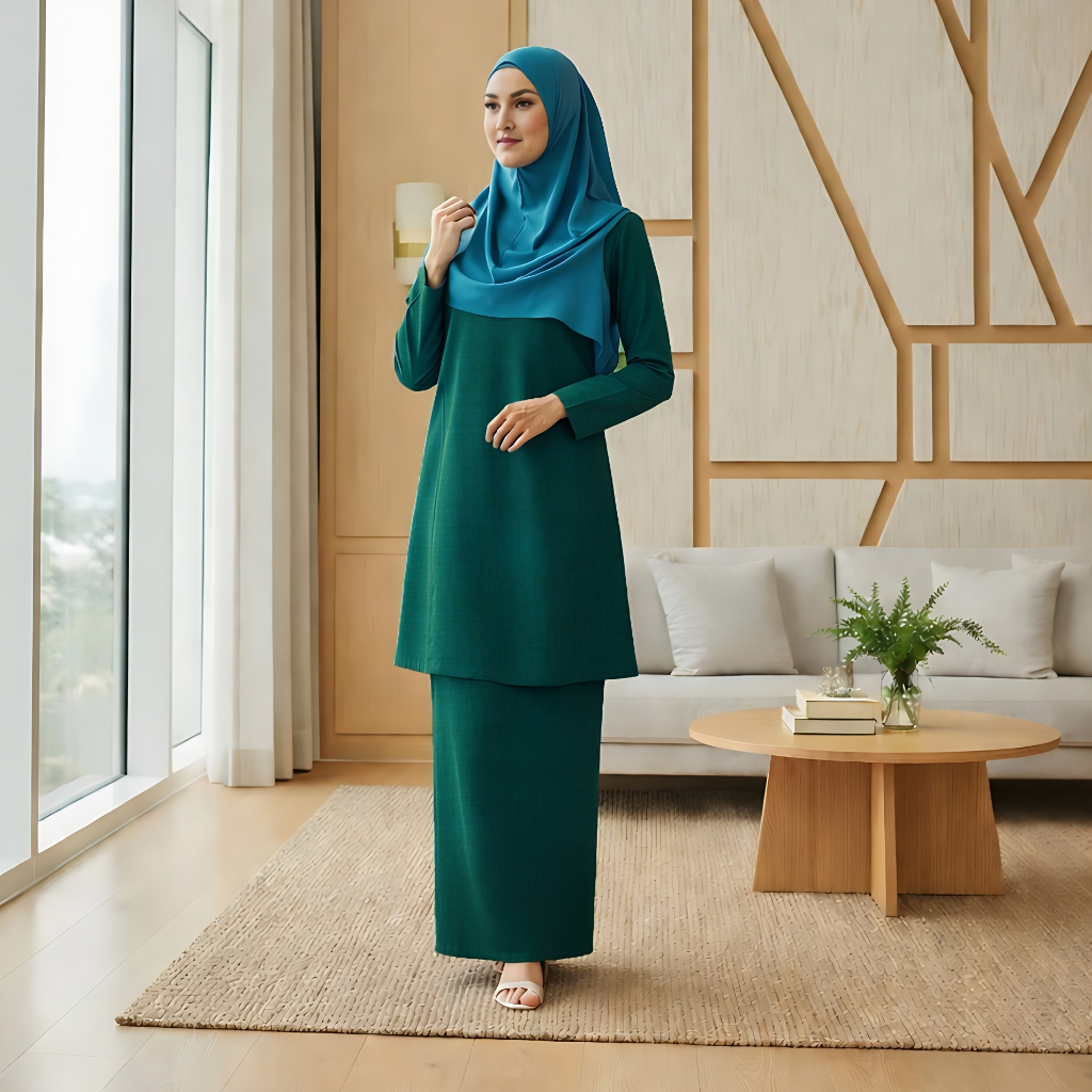 Baju Kurung Riau Pesak Cotton Linen - Emerald Green - Image 1