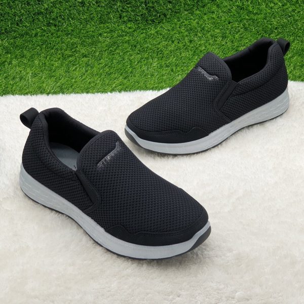 Casual Jogging Sport Shoes Sneakers Breathable & Soft - Black SA821-1