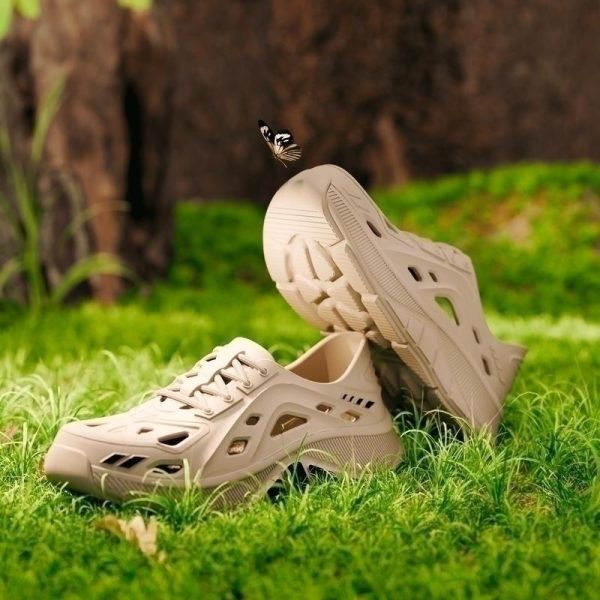 Stride Wing Men's Casual Sports Shoes, Suitable For Outdoor Activities Quick Dry EVA Material - Khaki